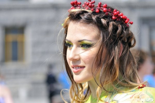 Парад наречених у Луцьку. ФОТО