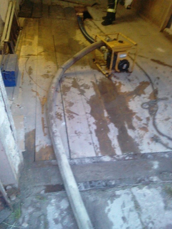 У Нововолинську після зливи затопило деякі будинки. ФОТО