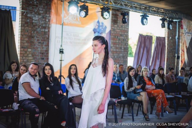 Другий день Lutsk Fashion Weekend: як будівництво перетворили на модний подіум