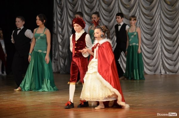 У Луцьку - благодійна вистава на допомогу онкохворим дітям. ФОТО