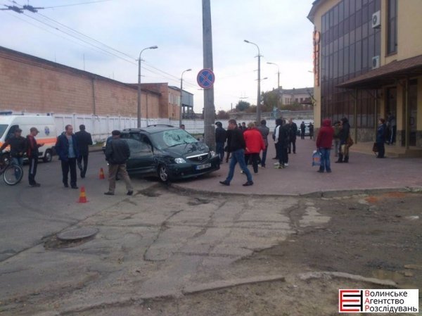 ДТП у Луцьку: авто насмерть збило двох жінок. ФОТО