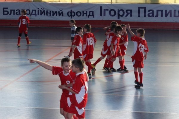 Як у Луцьку «зірки» нагороджували дітей. ФОТО