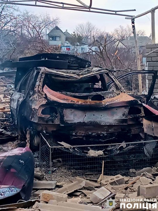 Херсонщина після вчорашніх атак: моторошні фото від поліції