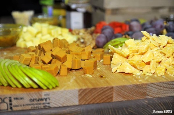 У Луцьку відкрили новий магазин «Сирне королівство»*