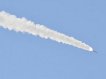 В Одесі росіяни ракетами обстріляли меблеву фабрику та аеропорт