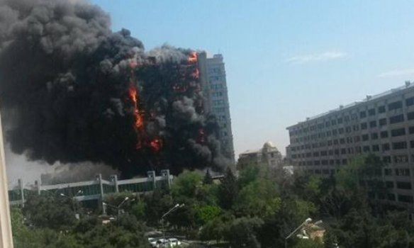 У Баку - величезна пожежа. ФОТО