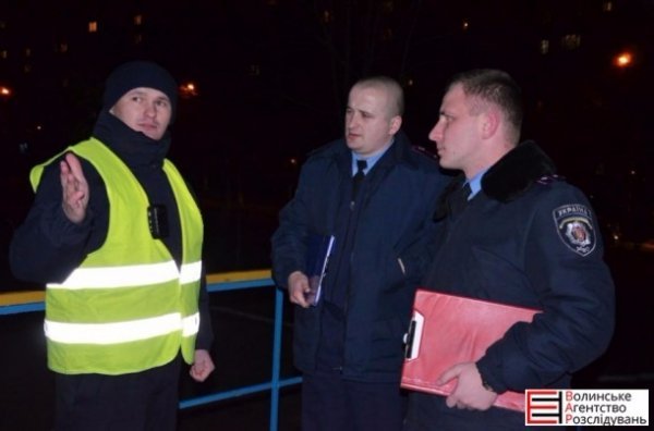 У Луцьку невідомі серед ночі стріляли по школі. ФОТО