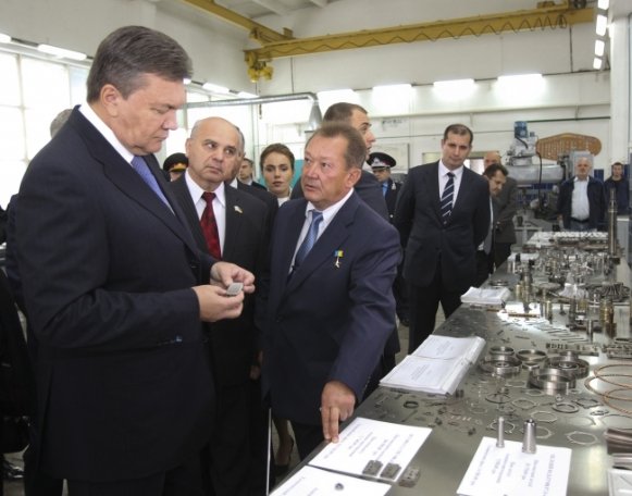 Як Януковичу в Луцьку екскурсію робили. ФОТО