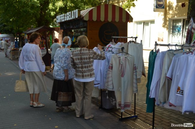 Ярмарок на «Лесі»: що особливого лучанам пропонують купити у національне свято. ФОТО
