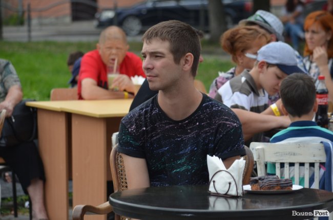 У «сонячній» кав’ярні в Луцьку започаткували власне свято, аби врятувати заклад від закриття. ФОТО