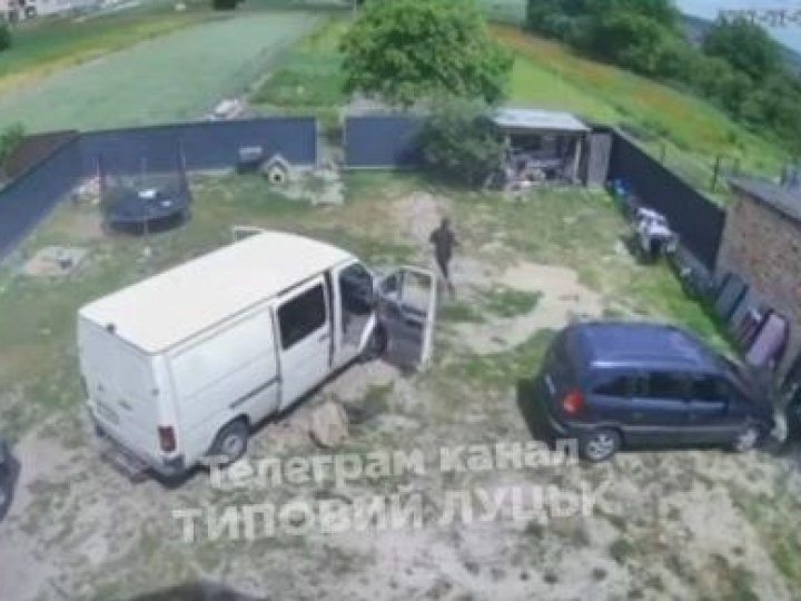 На Волині чоловіки напали на працівників ТЦК: постраждали авто та військовий