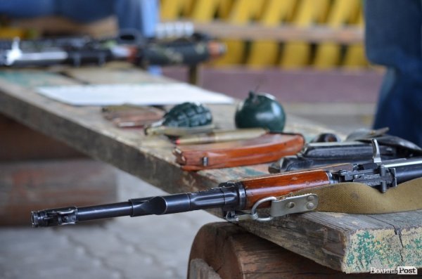 Городянам вкотре нагадали, наскільки небезпечною може бути зброя. ФОТО