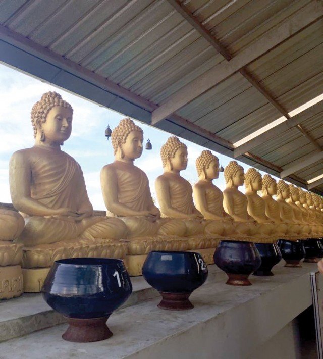 Не миються місяць після пологів і їдять всіляку гидоту: лучанка про тонкощі життя китайців