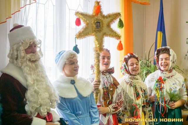 У луцькому Територіальному центрі – новорічне свято. ФОТО