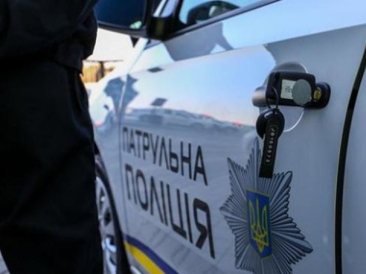 У Луцьку патрульні допомогли літній жінці, яка перебувала в безпорадному стані