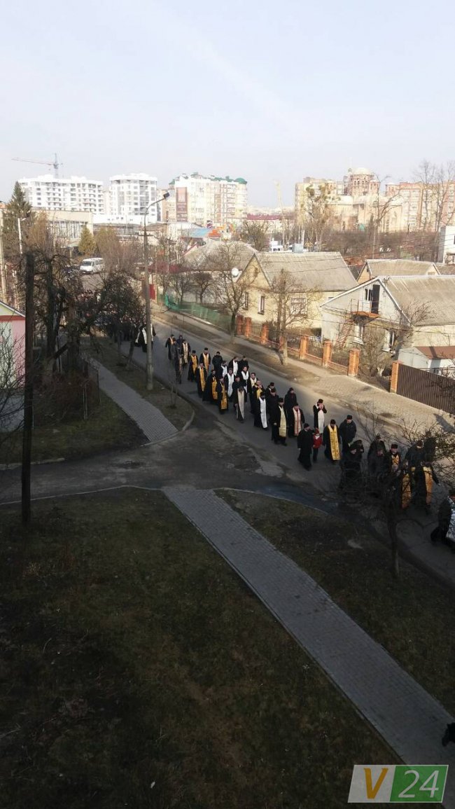 У Луцьку – хресна хода монахів УГКЦ