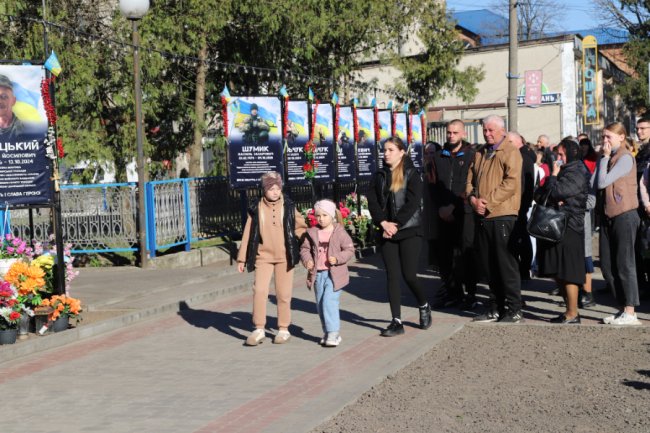 У громаді на Волині вручили нагороди родичам полеглих та безвісти зниклих воїнів. ФОТО