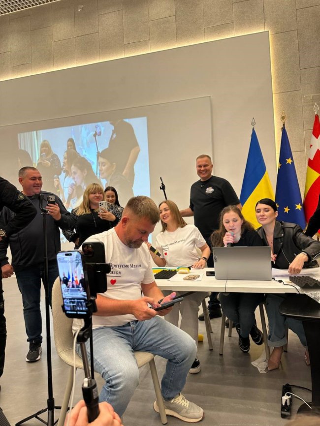 Військовий з Луцька виграв квартиру під час благодійного розіграшу для Матвія Колядюка