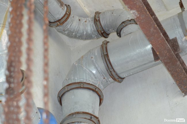 Екскурсія володіннями «Луцькводоканалу»: переконують, що сморід – не їхня вина