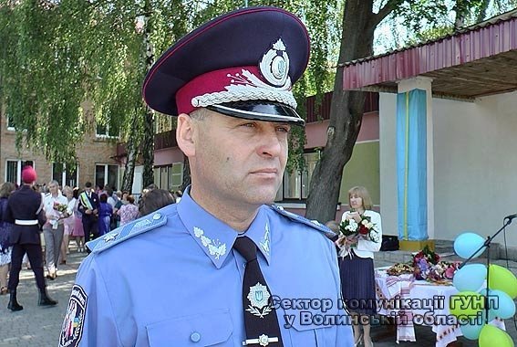 Очільник нацполіції області привітав ліцеїстів з останнім дзвоником. ФОТО