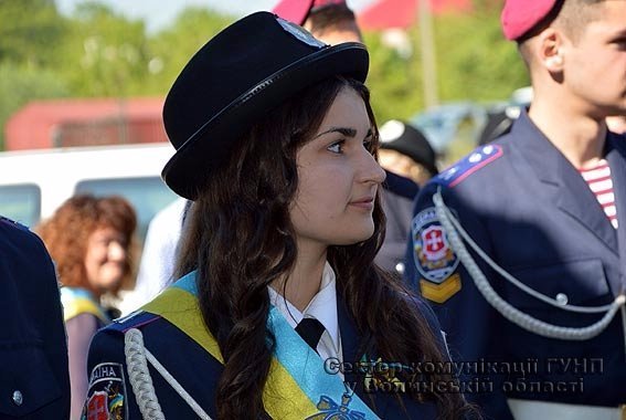 Очільник нацполіції області привітав ліцеїстів з останнім дзвоником. ФОТО