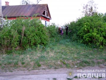 На Рівненщині дитячі пустощі із артилерійським снарядом призвели до вибуху. ФОТО