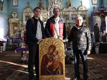 До волинського храму повернули відреставровані ікони 