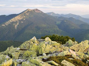 У Карпатах помер турист, який піднімався на гору