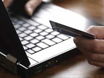 Лучанина кинули на гроші інтернет-шахраї