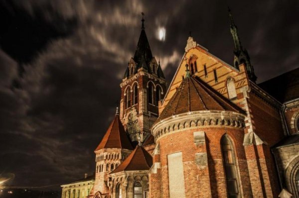 Куди поїхати на Хелловін: таємничі та містичні храми України. ФОТО