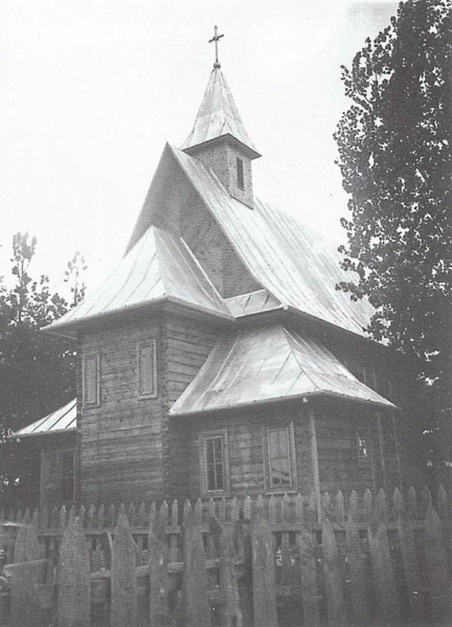 Опублікували ретросвітлину римо-католицького костелу на Волині