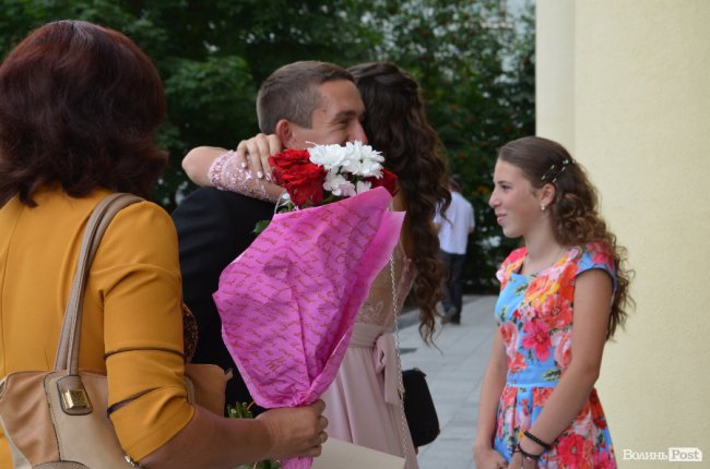 «Ви наша надія»: у луцькому педколеджі – випускний. ФОТО