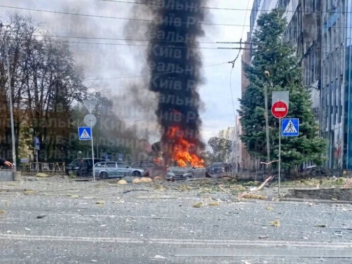 У Києві дрон вдарив по офісу: загинуло троє людей