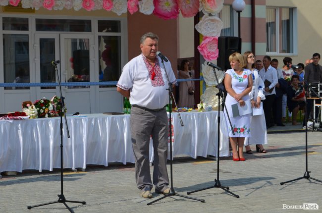 Під гаслом «Вперше»: луцька школа №27 відкрила свої двері. ФОТОРЕПОРТАЖ