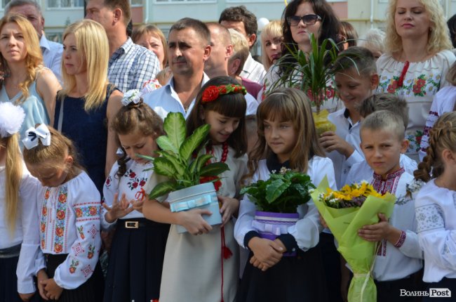 Під гаслом «Вперше»: луцька школа №27 відкрила свої двері. ФОТОРЕПОРТАЖ