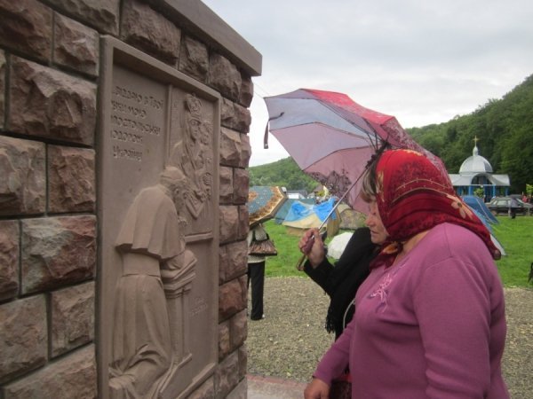 В Україні відкрили пам'ятник Івану Павлу ІІ. ФОТО
