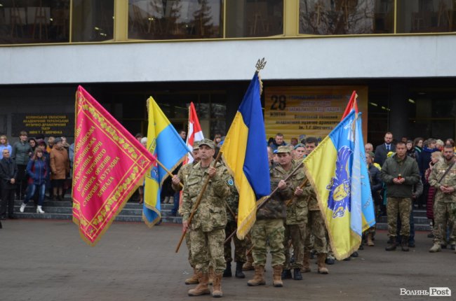 Герої завжди з нами: у Луцьку вшанували загиблих в російсько-українській війні. ФОТО