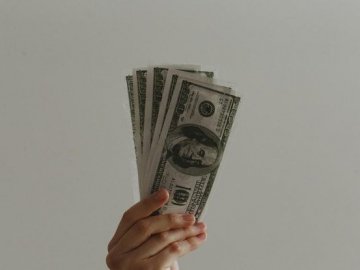 Курс валют у Луцьку на 28 листопада