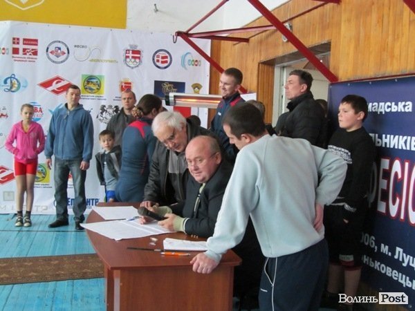 У Луцьку змагалися важкоатлети. ФОТО  