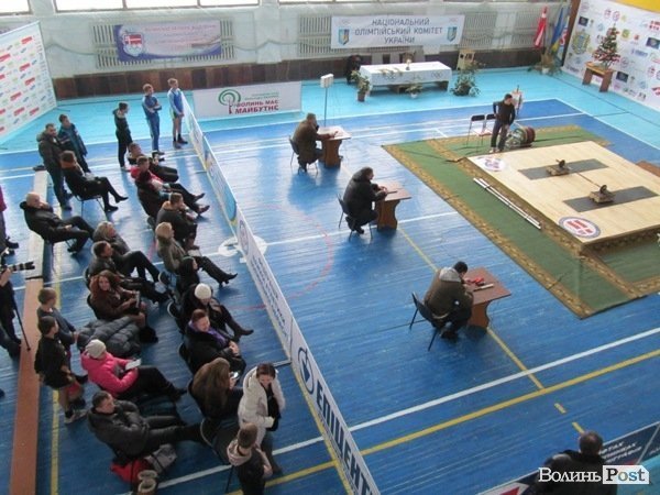 У Луцьку змагалися важкоатлети. ФОТО  