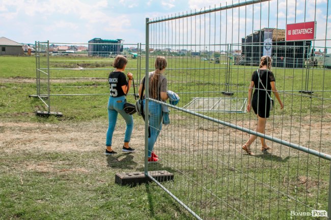 У Луцьку кипить підготовка до «Бандерштату». ФОТОРЕПОРТАЖ
