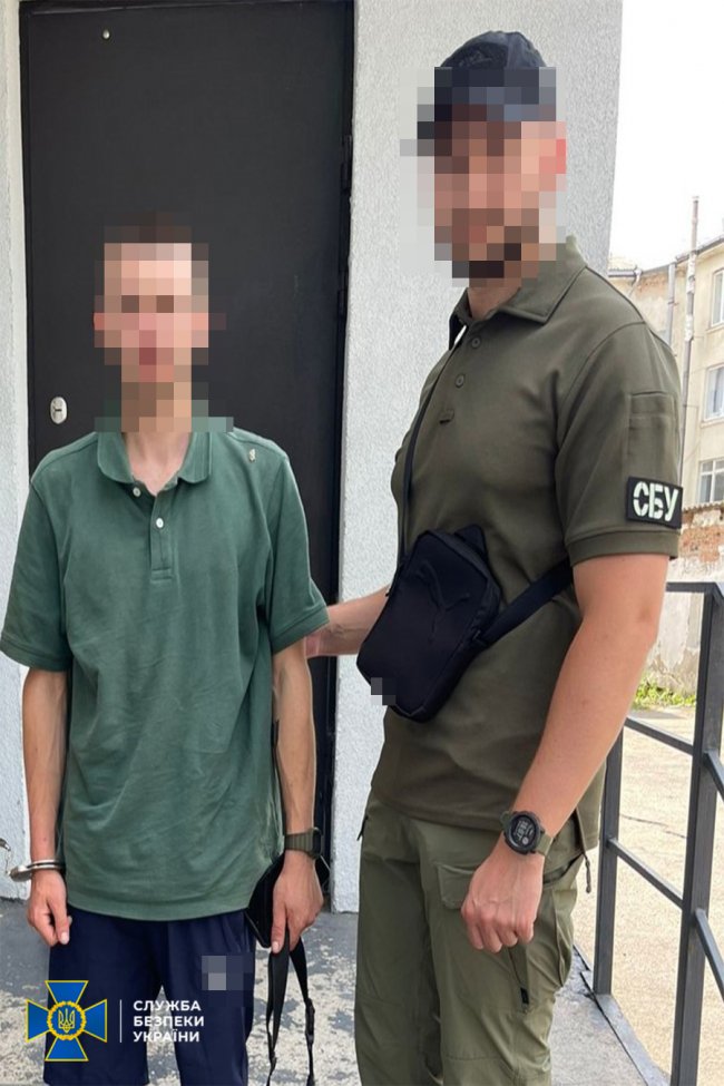 СБУ та Нацполіція затримали зловмисника, який підірвав гранату у центрі Луцька.