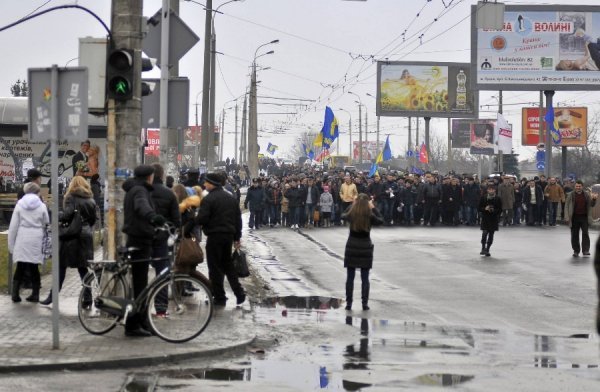 Луцьк. Віче і марш Майдану. ФОТО