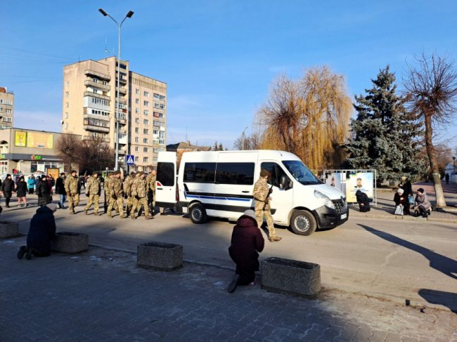Волиняни провели в останню путь десантника Віталія Гараня