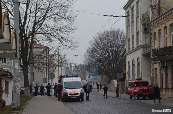 Повідомили про замінування луцької мерії. ФОТО. ДОПОВНЕНО