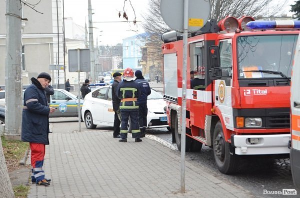 Повідомили про замінування луцької мерії. ФОТО. ДОПОВНЕНО