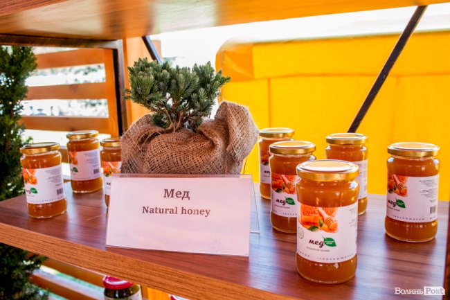 Смачно та корисно: волинські лісівники презентували свою продукцію на форумі. ФОТО