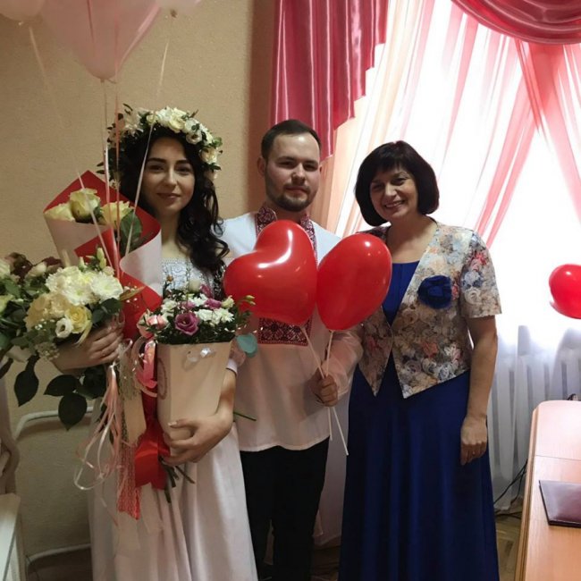 Розказали, скільки пар розписалися у День Валентина в Рожищі. ФОТО