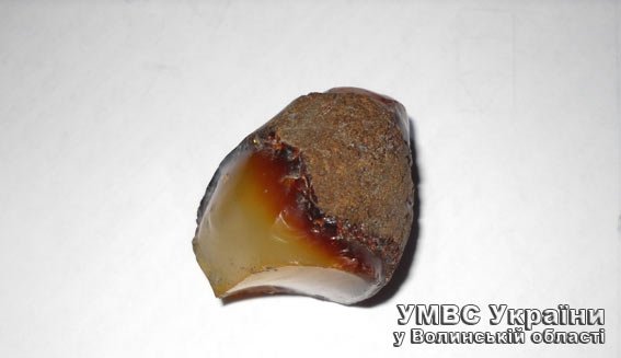 На Волині рівняни незаконно видобували бурштин