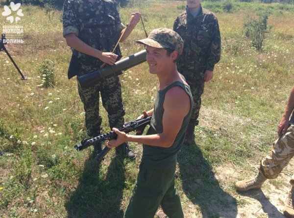 «Пригоди» волинських активістів на полігоні. ФОТО
